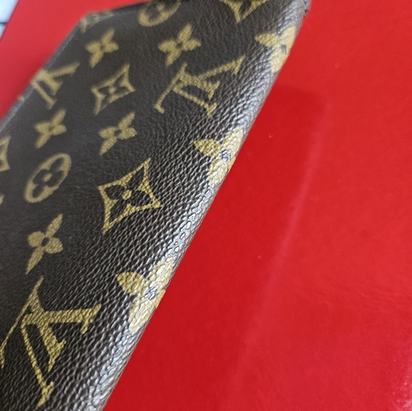 Louis Vuitton Vintage pouch - Picture 10 of 12